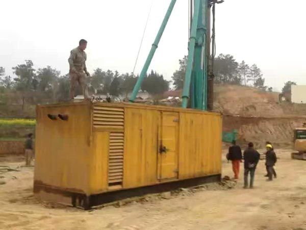 华坪如何判断水冷式机油散热器密封件是否需要更换?